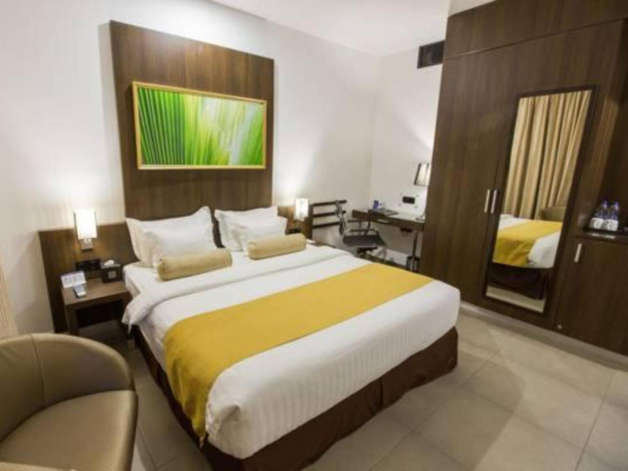 Best Western Elyon Colombo Exterior photo